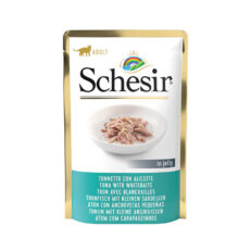 Treat your cat to Schesir Tuna with Whitebaits in Jelly, available at GPS Pet Palace in Portage la Prairie. Made with 100% natural ingredients, this premium cat food combines tuna fillets and whitebaits in a tasty jelly. Free from artificial colorings and preservatives. Available in 85g cans.